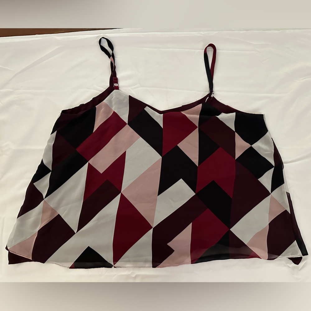 Torrid Geometric Pattern Sleeveless Strap Tank Top Shirt Red Womans Size 2x